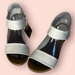 SKECHERS Cali Cool Step Sandals - White, Size 7 (Woman’s)